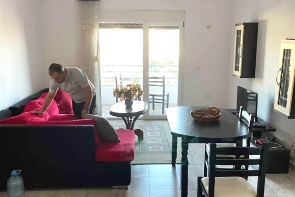 Shtepi me qera 1+1 ne Tirane - 350 Euro