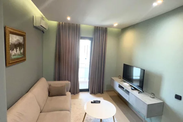 Shtepi me qera 1+1 ne Tirane - 1,200 Euro