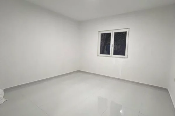 Shtepi me qera 2+1 ne Tirane - 800 Euro