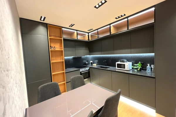 Shtepi me qera Apartament ne Tirane, 2+1, Mobilimi E mobiluar, Pagesa 2,000  Euro.