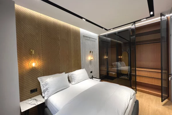 Shtepi me qera Apartament ne Tirane, 2+1, Mobilimi E mobiluar, Pagesa 2,000  Euro.