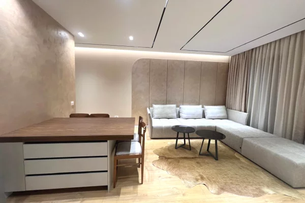 Shtepi me qera 2+1 ne Tirane - 1,600 Euro