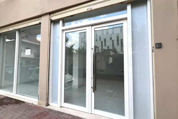 Business Property for Rent 1+1 in Tirana - 50,000 Leke