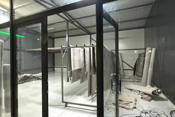 Ambiente Commerciale in Affitto 6+1 a Tirana - 100,000 Leke