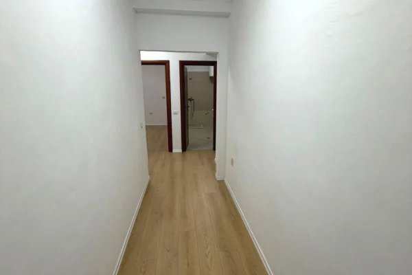 House for Sale 2+1 in Tirana - 112,000 Euro