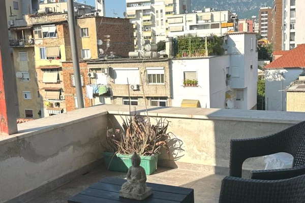 Shtepi me qera Apartament ne Tirane, 2+1, Mobilimi E mobiluar, Pagesa 500  Euro.