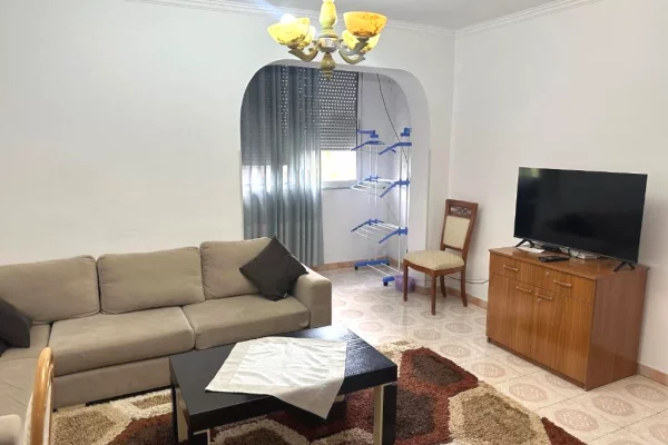 Shtepi me qera 3+1 ne Tirane - 80,000 Leke