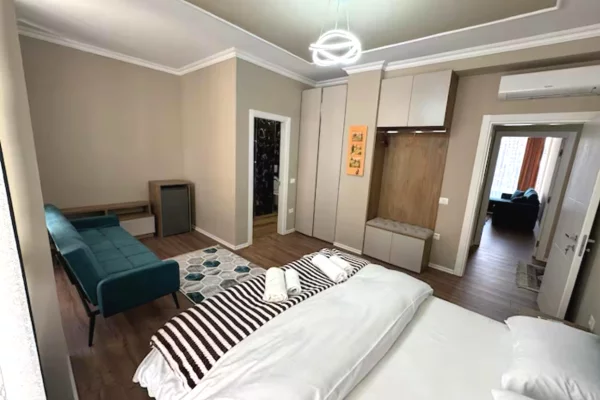 Shtepi me qera Apartament ne Tirane, 2+1, Mobilimi E mobiluar, Pagesa 90,000  Leke.