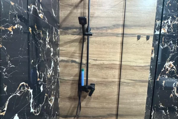 Shtepi me qera Apartament ne Tirane, 2+1, Mobilimi E mobiluar, Pagesa 90,000  Leke.