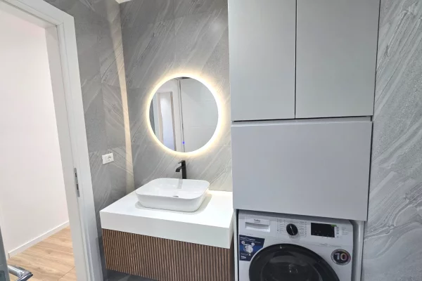 Shtepi me qera Apartament ne Tirane, 2+1, Mobilimi E mobiluar, Pagesa 1,300  Euro.