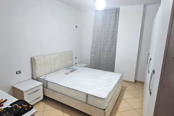 Shtepi me qera 2+1 ne Tirane - 50,000 Leke