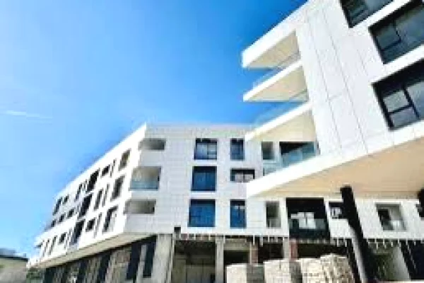 Ambient biznesi me qera 1+1 ne Tirane - 2,800 Euro