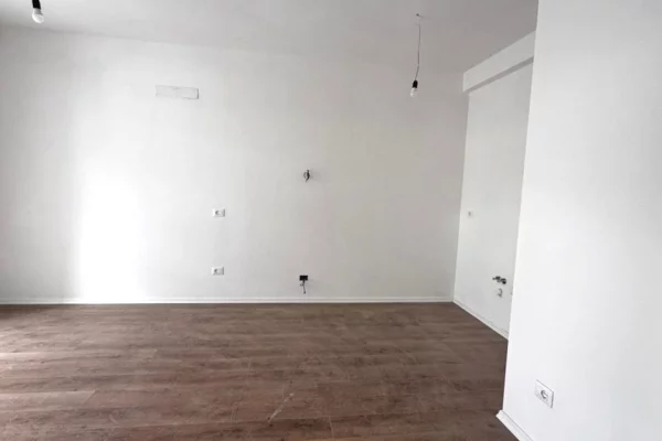 Shtepi ne shitje 1+1 ne Tirane - 8,500,000 Leke