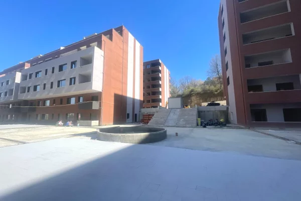 Apartment for sale in Tirana 2+1, Emty