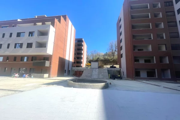 Shitet Apartament 2+1+2 tek rruga Elbasanit/191,250 €