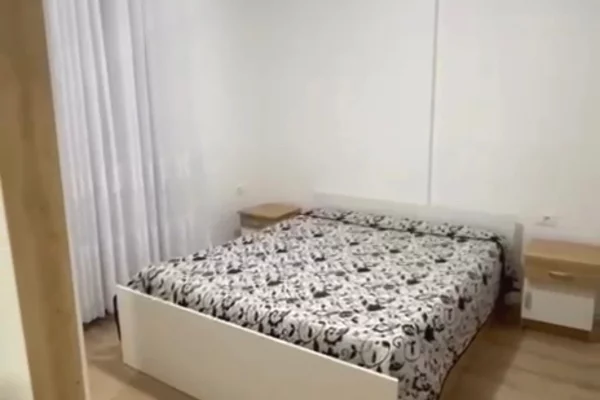 Shtepi me qera 2+1 ne Tirane - 45,000 Leke