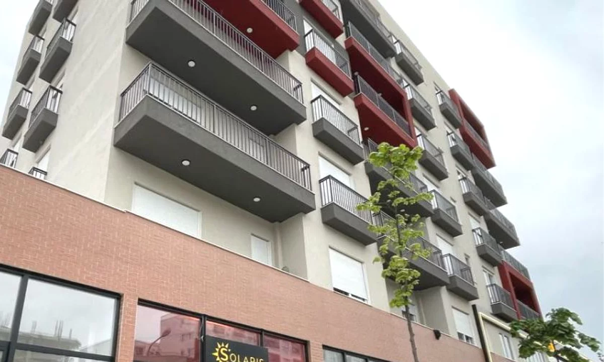 Shitet ambient biznesi ne Kamez/224,250 euro