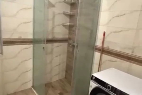 Shtepi me qera 2+1 ne Tirane - 400 Euro