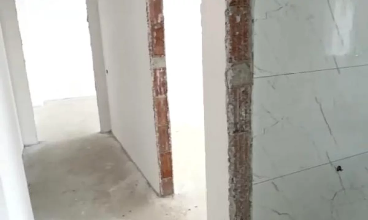 Apartment for sale in Tirana 2+1, Emty