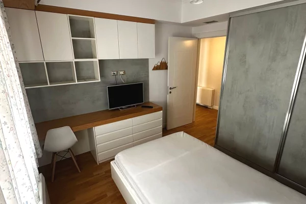 Shtepi me qera Apartament ne Tirane, 3+1, Mobilimi E mobiluar, Pagesa 150,000  Leke.