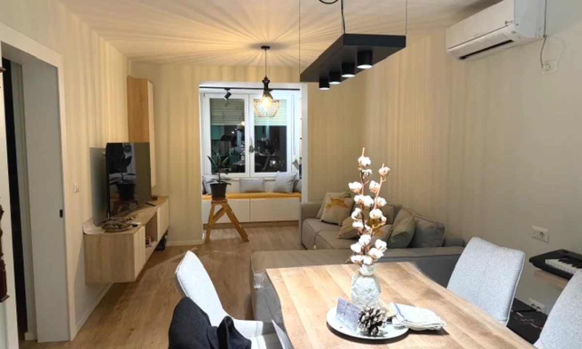 Shtepi me qera Apartament ne Tirane, 1+1, Mobilimi E mobiluar, Pagesa 750  Euro.