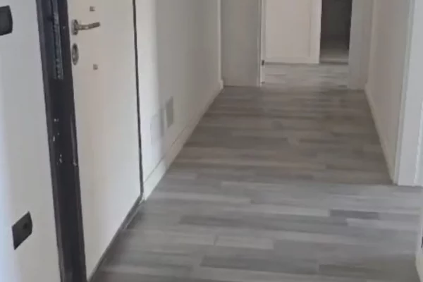 Shtepi me qera Apartament ne Tirane, 2+1, Mobilimi Bosh, pa mobiluar, Pagesa 35,000  Leke.