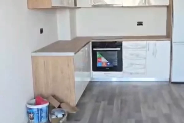 Shtepi me qera Apartament ne Tirane, 2+1, Mobilimi Bosh, pa mobiluar, Pagesa 35,000  Leke.