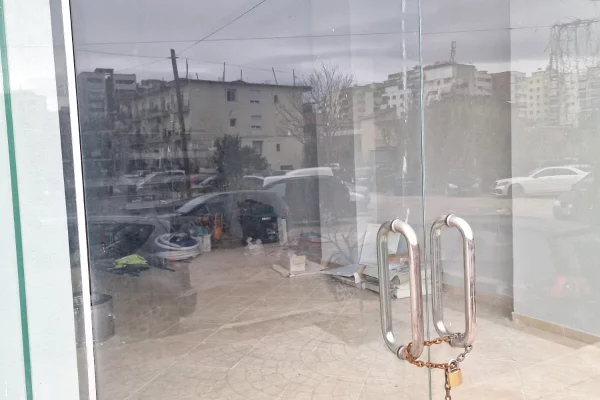 Jepet ambient me qera ne Yzberisht