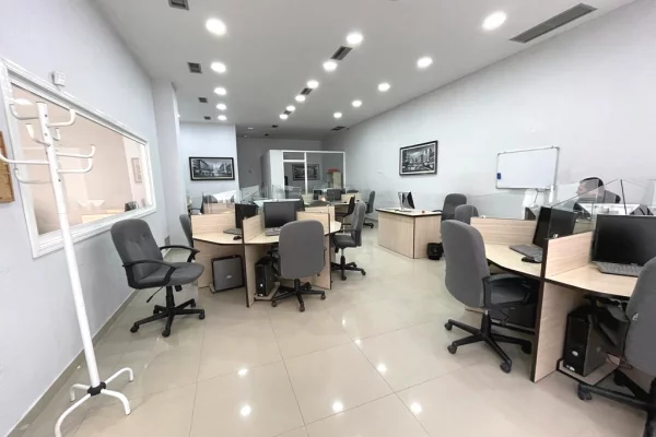 Jepet me qera Call center tek lagja Ali Demi/1000 EURO