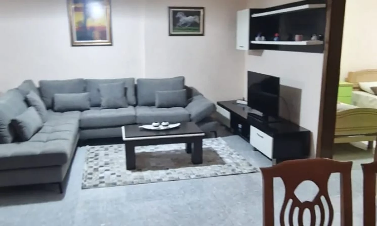 Shtepi ne shitje Apartament ne Tirane, 2+1, Mobilimi E mobiluar, Pagesa 16,000,000  Leke.