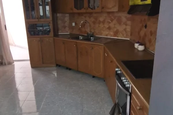 House for Sale 2+1 in Tirana - 16,000,000 Leke