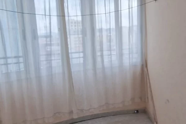 Shtepi ne shitje Apartament ne Tirane, 2+1, Mobilimi E mobiluar, Pagesa 16,000,000  Leke.