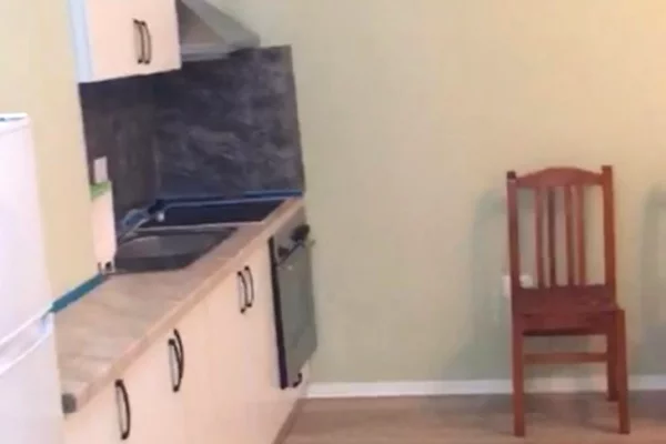 Shtepi me qera Apartament ne Tirane, 1+1, Mobilimi E mobiluar, Pagesa 35,000  Leke.