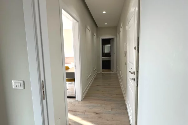 Shtepi me qera Apartament ne Tirane, 1+1, Mobilimi E mobiluar, Pagesa 500  Euro.