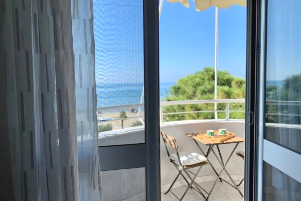 Shtepi ne shitje Apartament ne Durres, 1+1, Mobilimi E mobiluar, Pagesa 150,000  Euro.