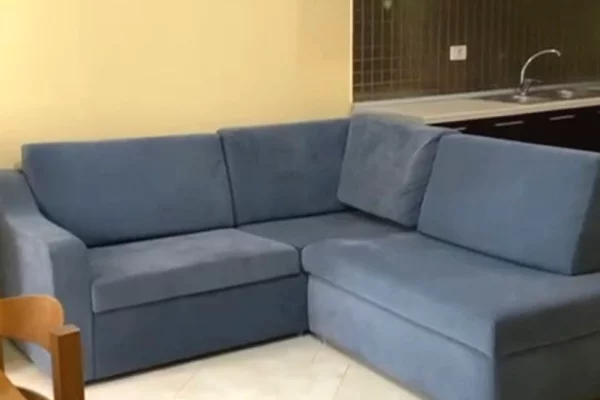 Jepet me qera apartament 1+1 tek Terminali Kthesa Kamzes/40,000 leke