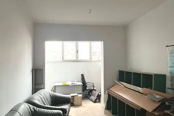 Shtepi me qera 2+1 ne Tirane - 1,000 Euro