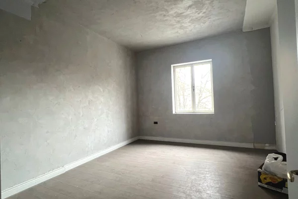 Shtepi me qera Apartament ne Tirane, 2+1, Mobilimi E mobiluar, Pagesa 1,000  Euro.