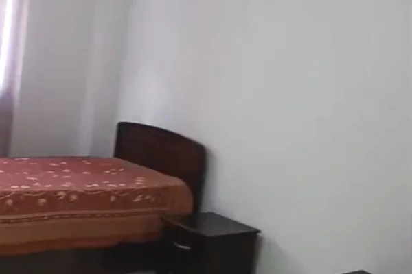 Shtepi me qera Apartament ne Tirane, 2+1, Mobilimi E mobiluar, Pagesa 50,000  Leke.