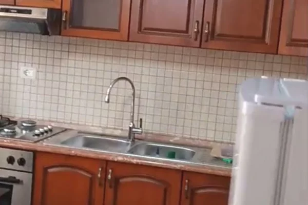 Jepet me qera apartament 2+1 Kthesa e Kamzes/50,000 leke