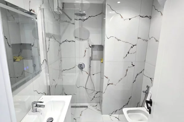 House for Sale 1+1 in Tirana - 108,000,000 Leke