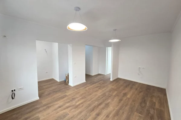 Apartment for sale in Tirana 1+1, Emty