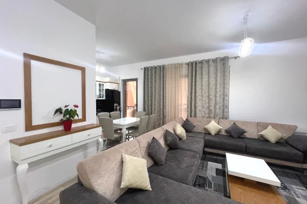 Shtepi me qera Apartament ne Tirane, 3+1, Mobilimi E mobiluar, Pagesa 1,200  Euro.