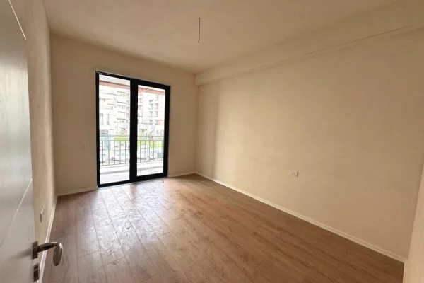 Apartment for rent in Tirana 1+1, Emty