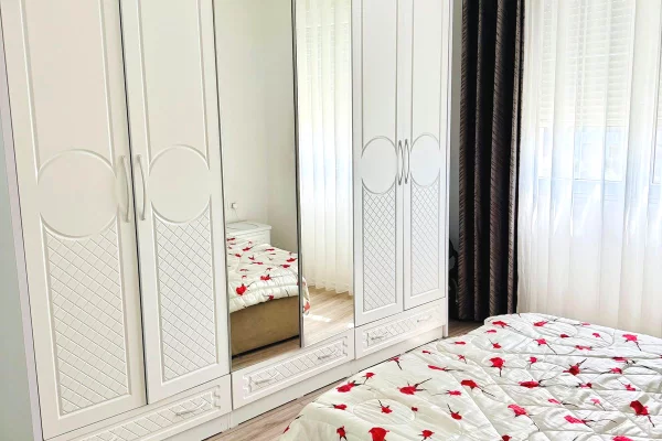 Appartamento in affitto a Tirana 2+1, Arredato