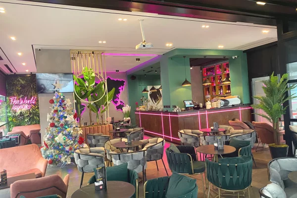 Ambient biznesi ne shitje 2+1 ne Tirane - 180,000 Euro