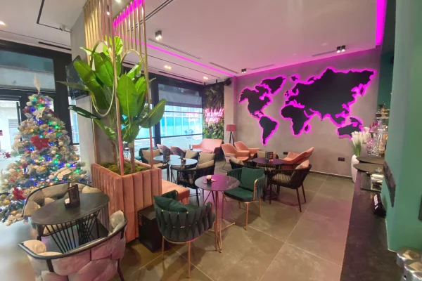 Ambient biznesi ne shitje 2+1 ne Tirane - 180,000 Euro