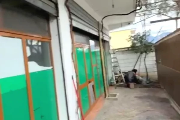 Shtepi ne shitje Shtepi Private ne Tirane, 3+1, Mobilimi E mobiluar, Pagesa 170,000  Euro.