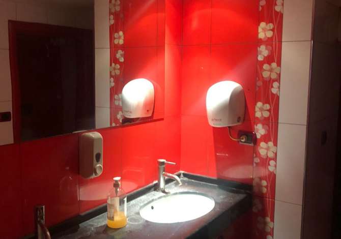 📌Jepet me qera Lokal ne Kamez, 1200 euro