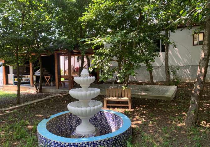 Truall ose Toke ne Tirane - 155,000 Euro